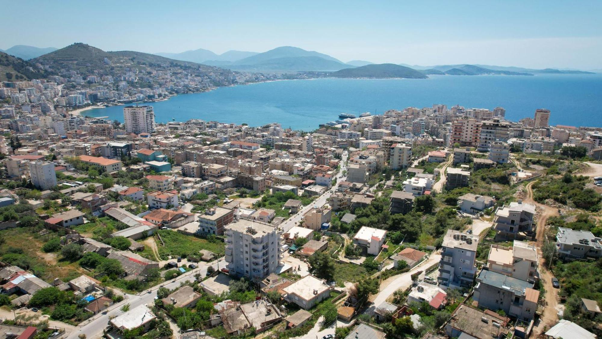 Aldisen Apartment Sarandë Exterior foto